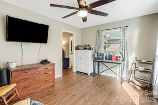 99 S Rowe Rd, Hendersonville, NC 28792 - Photo 27