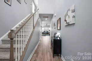 2010 Red Ash Dr, Charlotte, NC 28215 - Photo 5