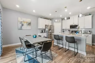 2010 Red Ash Dr, Charlotte, NC 28215 - Photo 11