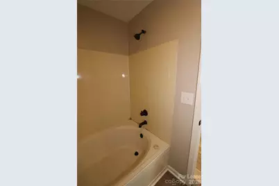 5878 Prescott Court, Charlotte, NC 28269 - Photo 21