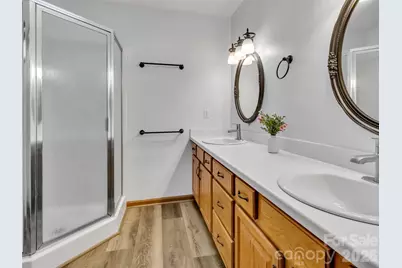 400 Indian Trail, Franklin, NC 28734 - Photo 11