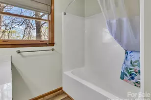 400 Indian Trail, Franklin, NC 28734 - Photo 15