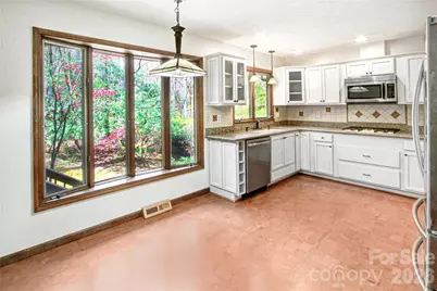 540 Chickadee Lane, Brevard, NC 28712 - Photo 13