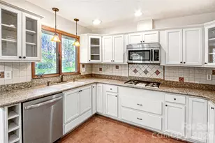 540 Chickadee Ln, Brevard, NC 28712 - Photo 17