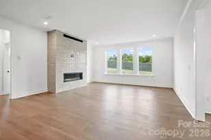 13907 Penbury Ln, Charlotte, NC 28278 - Photo 7