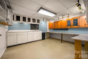 451 Britton Creek Dr, Hendersonville, NC 28791 - Photo 29