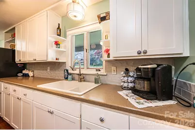 145 21st Avenue NW, Hickory, NC 28601 - Photo 11