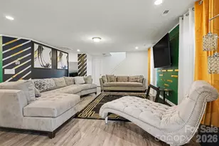 4828 Acorn Forest Ln, Charlotte, NC 28269 - Photo 9