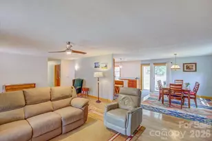 972 Harper Rd, Hendersonville, NC 28792 - Photo 5