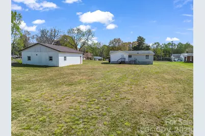 208 Oak Drive, Shelby, NC 28150 - Photo 9