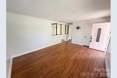 6621 Starcrest Drive, Charlotte, NC 28210 - Photo 3