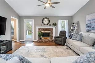 504 Windsor Forest Ct, Fletcher, NC 28732 - Photo 5