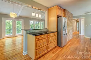 32 Pinehurst Rd, Asheville, NC 28805 - Photo 11