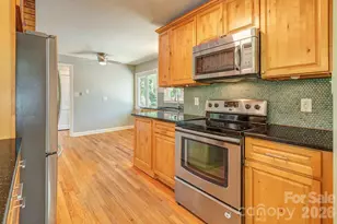 32 Pinehurst Rd, Asheville, NC 28805 - Photo 9