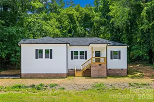 343 Oak St, York, SC 29745 - Photo 1