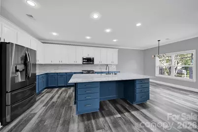 325 Mount Side Way, Fort Mill, SC 29715 - Photo 13