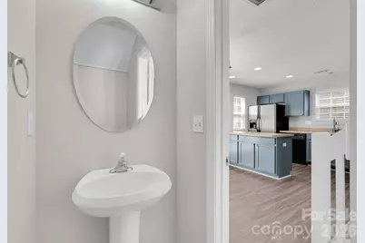 17039 Greenlawn Hills Court, Charlotte, NC 28213 - Photo 15