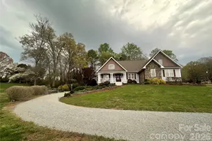 3085 James St, Catawba, NC 28609 - Photo 1