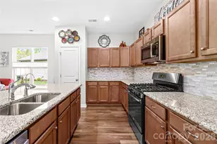 264 Flat Rock Dr, Denver, NC 28037 - Photo 3