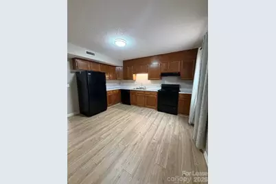 1545 14th Avenue NE, Hickory, NC 28601 - Photo 9