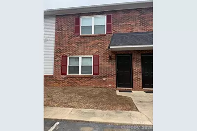 1545 14th Avenue NE, Hickory, NC 28601 - Photo 1