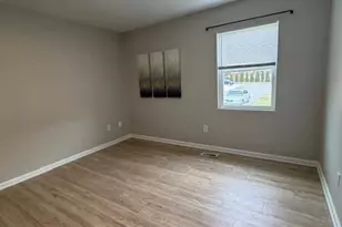 1545 14th Ave NE, Hickory, NC 28601 - Photo 3