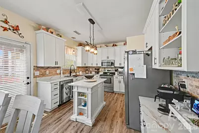 10443 Henbane Court, Charlotte, NC 28213 - Photo 23