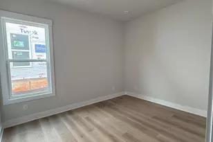 4237 Pinekirk Dr, Charlotte, NC 28269 - Photo 3