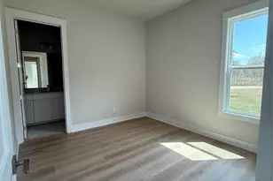 4237 Pinekirk Dr, Charlotte, NC 28269 - Photo 15