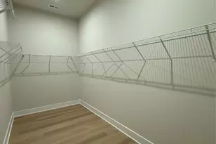 4237 Pinekirk Dr, Charlotte, NC 28269 - Photo 5