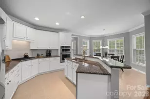 765 Fairway Point Dr, Tega Cay, SC 29708 - Photo 3