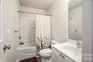 327 Ferrell Ave, Charlotte, NC 28216 - Photo 15