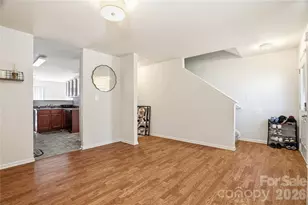 327 Ferrell Ave, Charlotte, NC 28216 - Photo 7