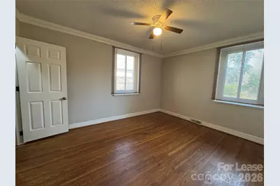 418 W Charlotte Avenue, Mount Holly, NC 28120 - Photo 7