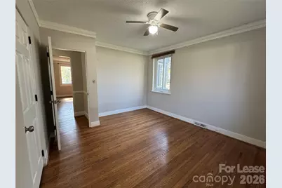 418 W Charlotte Avenue, Mount Holly, NC 28120 - Photo 5