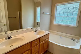 4338 Timberwood Dr, Gastonia, NC 28056 - Photo 9