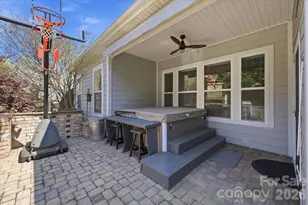 4406 Clos Du Val Rd, Charlotte, NC 28214 - Photo 29