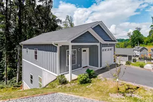 139 Northbend Dr, Asheville, NC 28804 - Photo 1