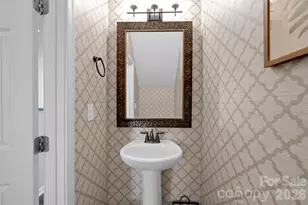 3353 Park South Station Blvd, Charlotte, NC 28210 - Photo 23