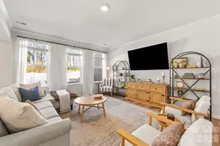 8208 Merryvale Ln, Charlotte, NC 28214 - Photo 9