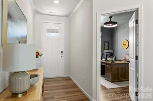 8208 Merryvale Ln, Charlotte, NC 28214 - Photo 5