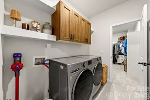 8208 Merryvale Ln, Charlotte, NC 28214 - Photo 31