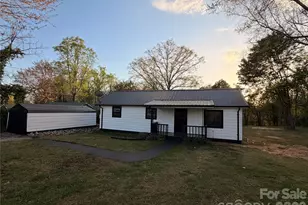 201 Cape Hickory Rd, Hickory, NC 28601 - Photo 1