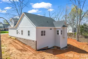 285 Woodridge Dr, Rutherfordton, NC 28139 - Photo 15