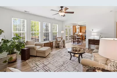 10056 Paisley Drive, Charlotte, NC 28269 - Photo 9