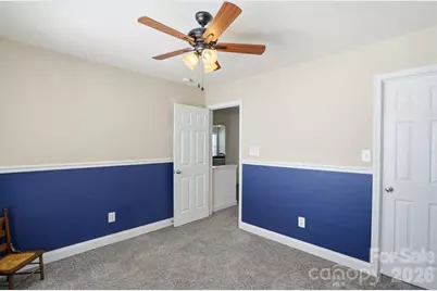 10056 Paisley Drive, Charlotte, NC 28269 - Photo 25