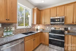 10056 Paisley Dr, Charlotte, NC 28269 - Photo 11