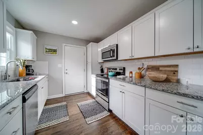 1512 Newcastle Street, Charlotte, NC 28216 - Photo 9