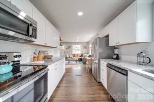 1512 Newcastle St, Charlotte, NC 28216 - Photo 7