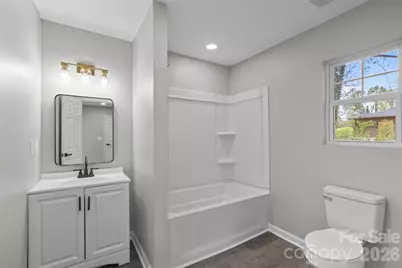 902 W 6th Avenue, Gastonia, NC 28052 - Photo 11